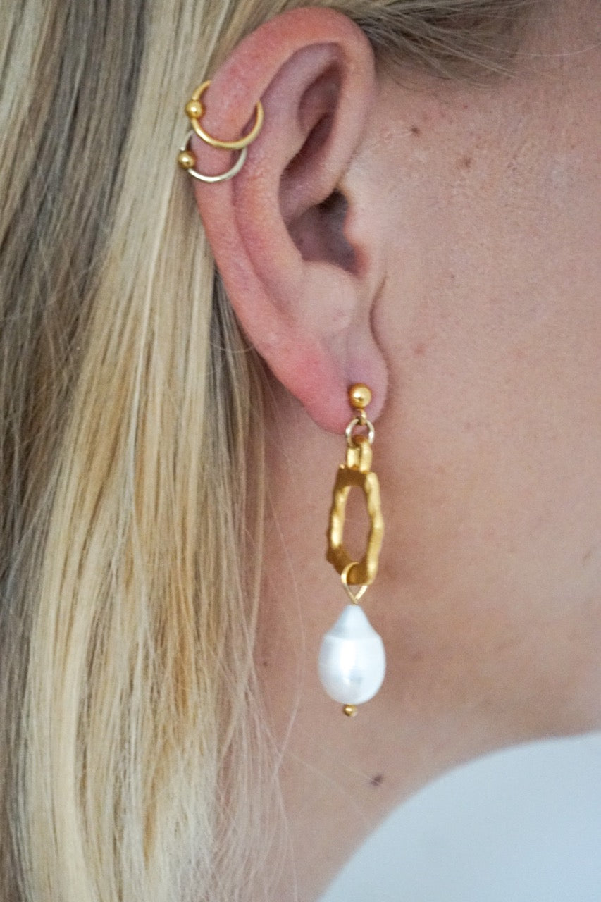 Cloe | Süßwasserperlenohrringe